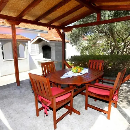 Appartamento In With Balcony, Air Conditioning, Wifi, Washing Machine *