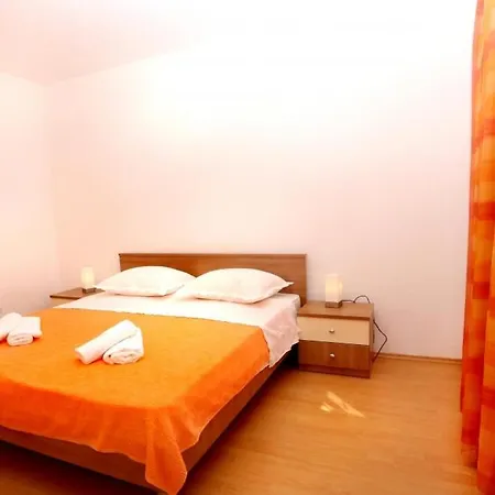 In With Balcony, Air Conditioning, Wifi, Washing Machine * Traù