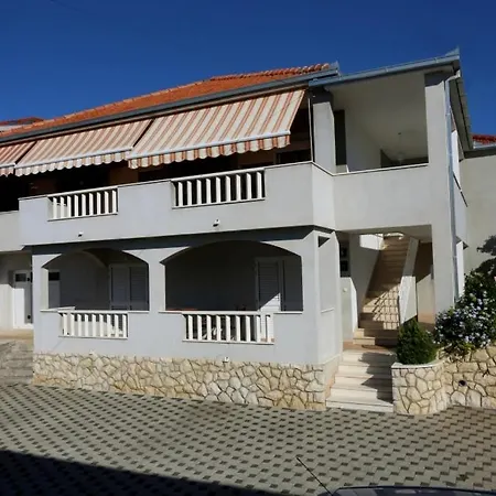 In With Balcony, Air Conditioning, Wifi, Washing Machine Appartamento Traù